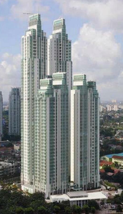 The Peak Residence At Sudirman - 3 Bedroom Exclusive Private Apartment Giacarta Esterno foto